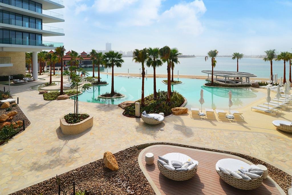 Beach villas for sale in Dubai